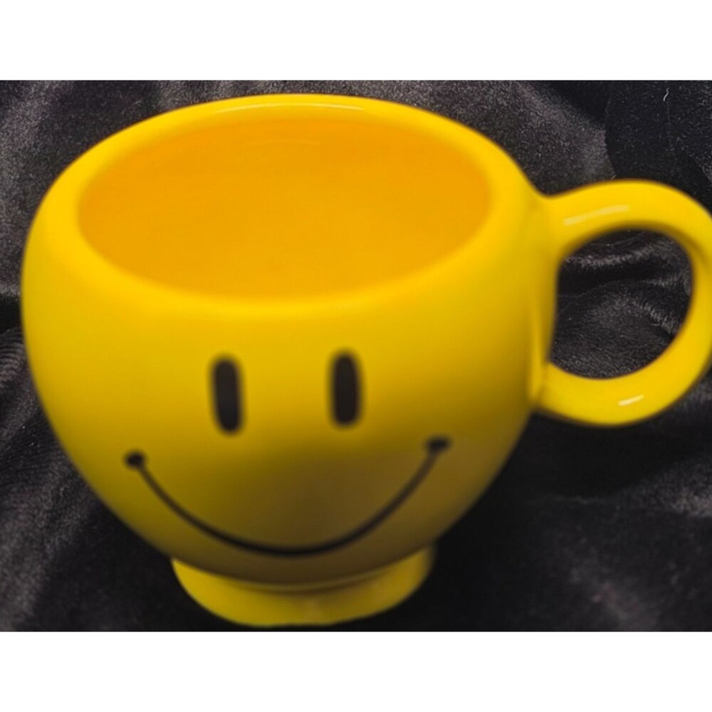 Vintage Teleflora Yellow Smiley Face Mug Jumbo Ceramic Planter Mug Cup 20oz